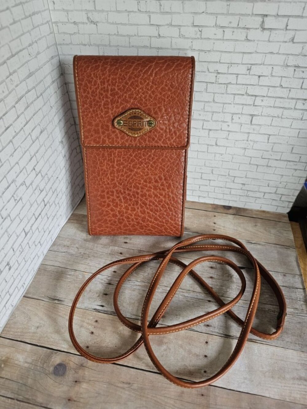Esprit Vintage Tan Pebble Grain Leather Travel Wallet Archival Rare Passport Cas - Picture 2 of 4